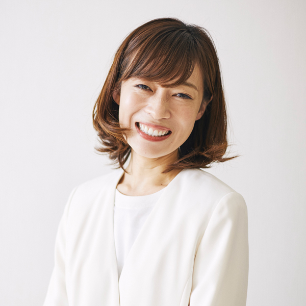 榎本佳納子氏
